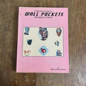 1994 Collectors Guide‎ to Wall Pockets Vintage Antique Identification Book